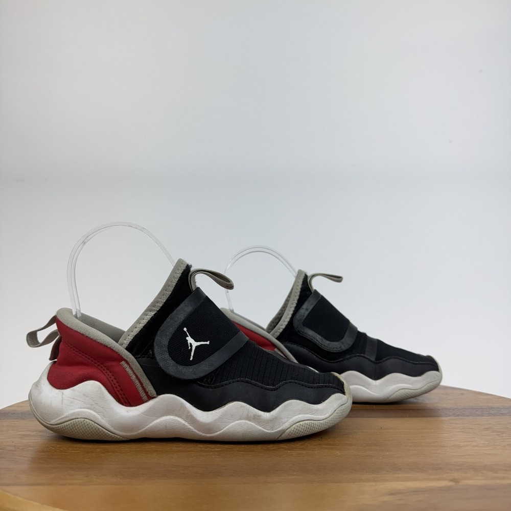 Little Kids Nike Air Jordan 23/7.2 Easy On PS Black Fire Red Sneakers Size 13 C
